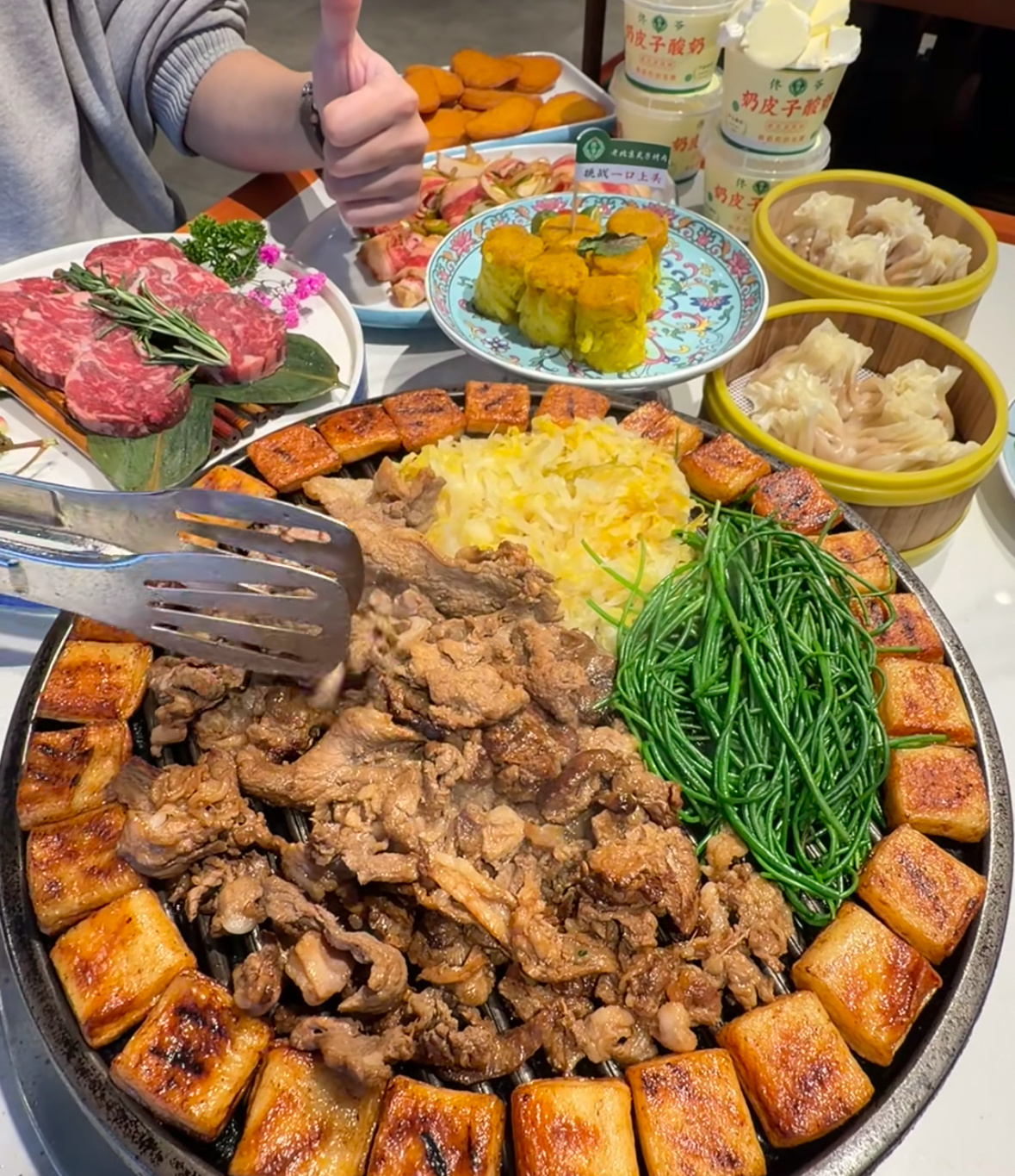 你印象中的北京名菜有哪些别再称北京为美食荒漠，这是最大的误会。宫廷珍馐融汇古韵，