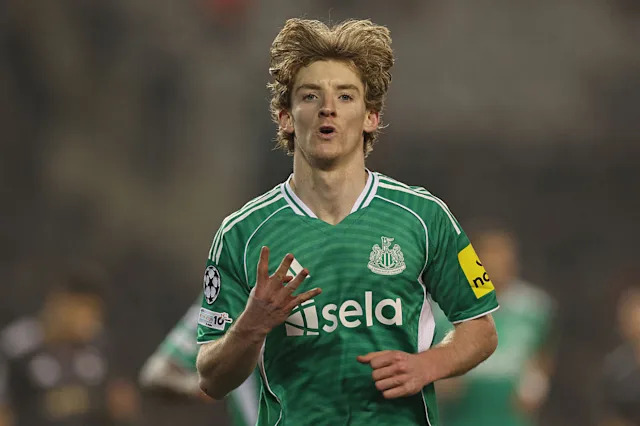 戈登愿意在今夏离开纽卡斯尔，并且渴望在世界杯前解决自己的未来。本周，拜仁慕尼黑被