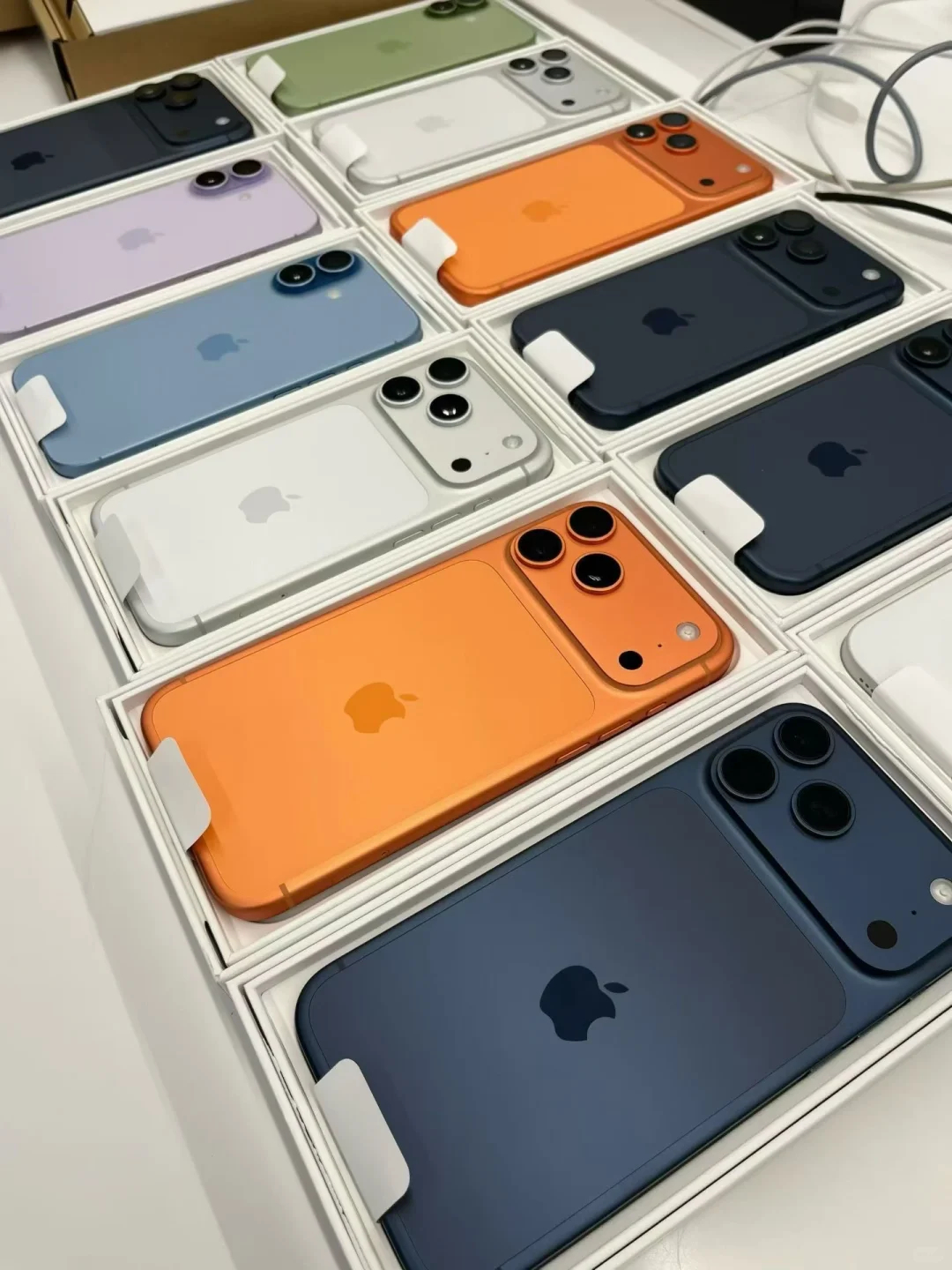 iPhone17Pro降价2000苹果回应iPhone17降价 5.15号零点刚