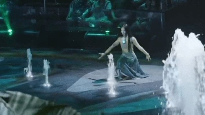 第一次在综艺里见300多人表演 澳门《水舞间》太炸了！30多国300+演员同台，