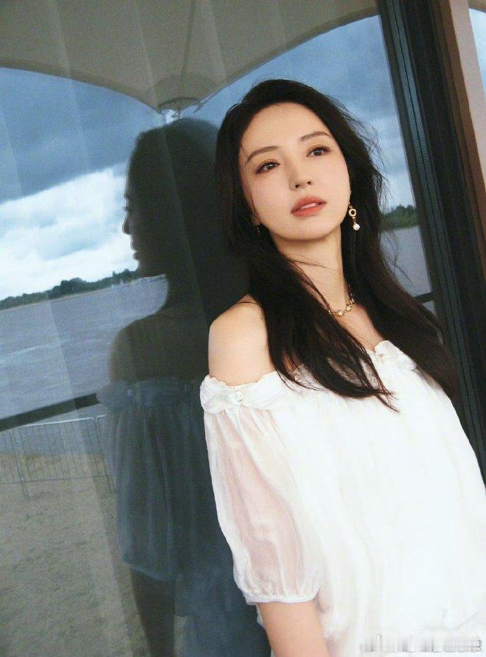 董璇张凌赫樱桃琥珀演母子董璇友情出演 《樱桃琥珀》里董璇友情出演太值了！和张凌赫