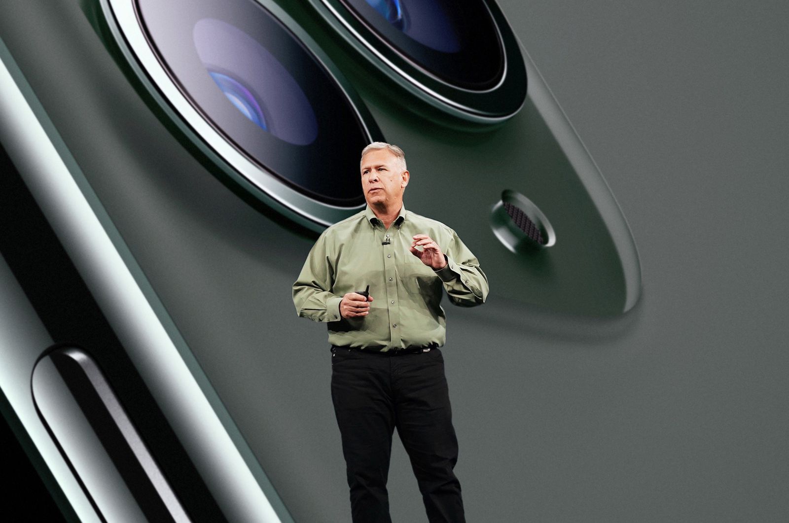 【随着 John Ternus 时代的开启，Phil Schiller 逐渐减少