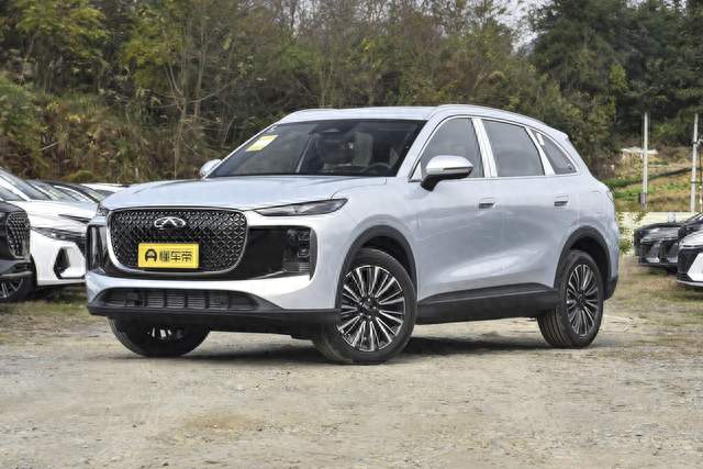 10 万级 SUV 怎么选才不踩坑？第五代瑞虎 8 读懂长期用车逻辑