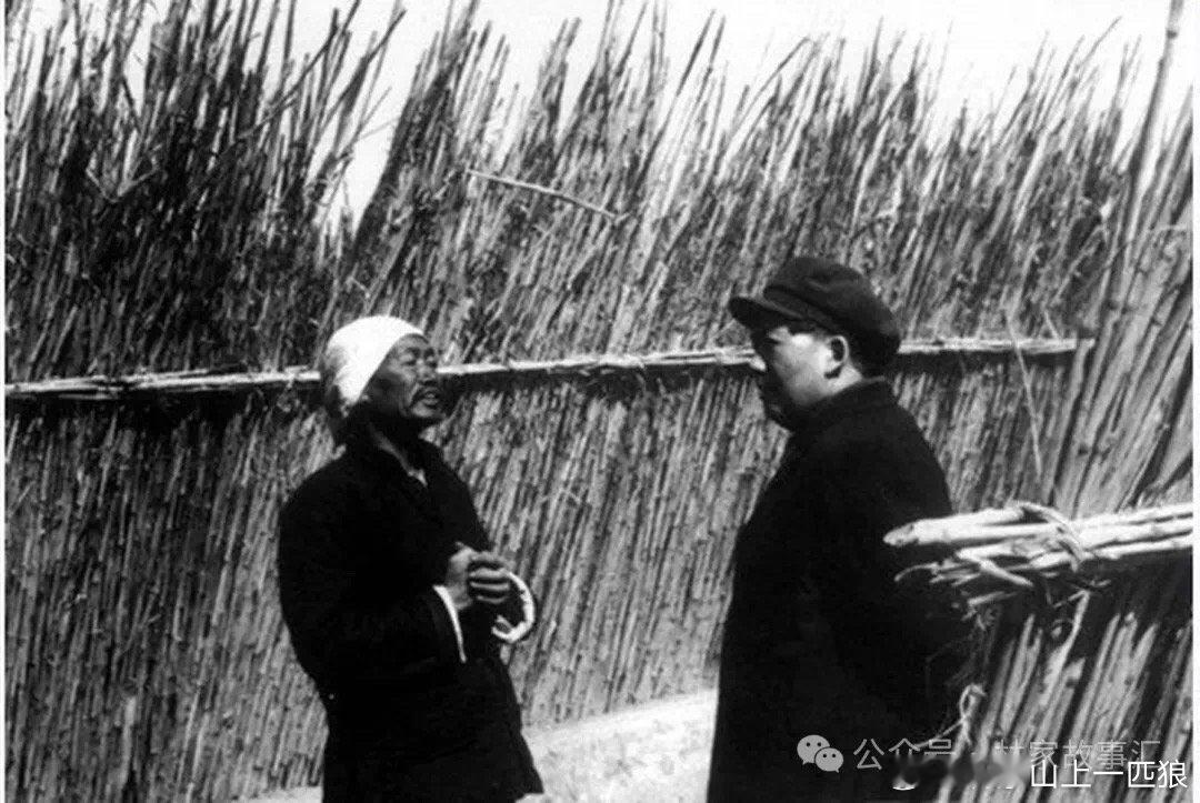 【毛主席的一生，就是一部“为人民服务”的实践长卷】        “毛主席也不是