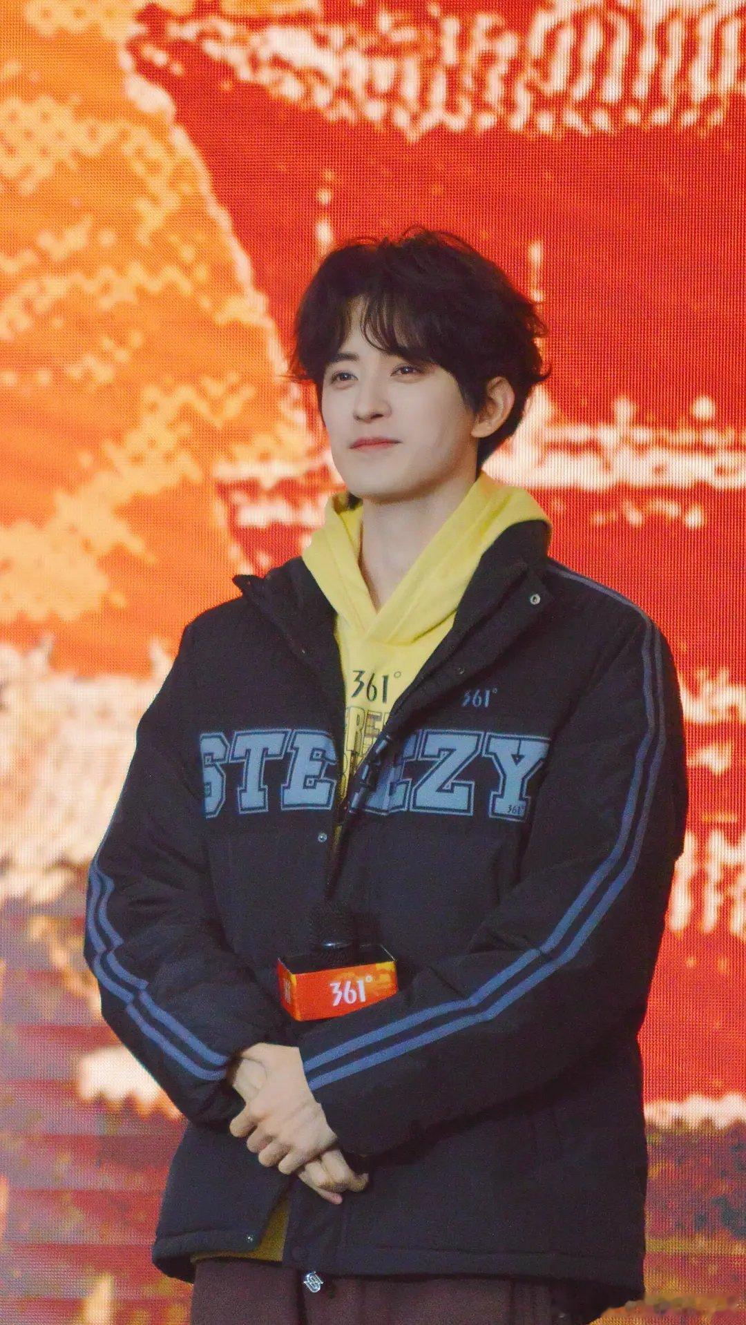 敖瑞鹏今日线下活动，状态如何？ ​​​