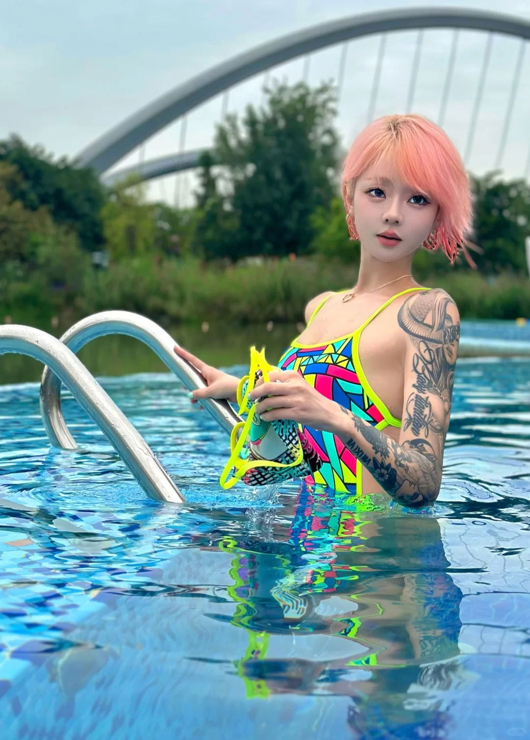 🏝️夏天的快乐🫧泳池占一半
