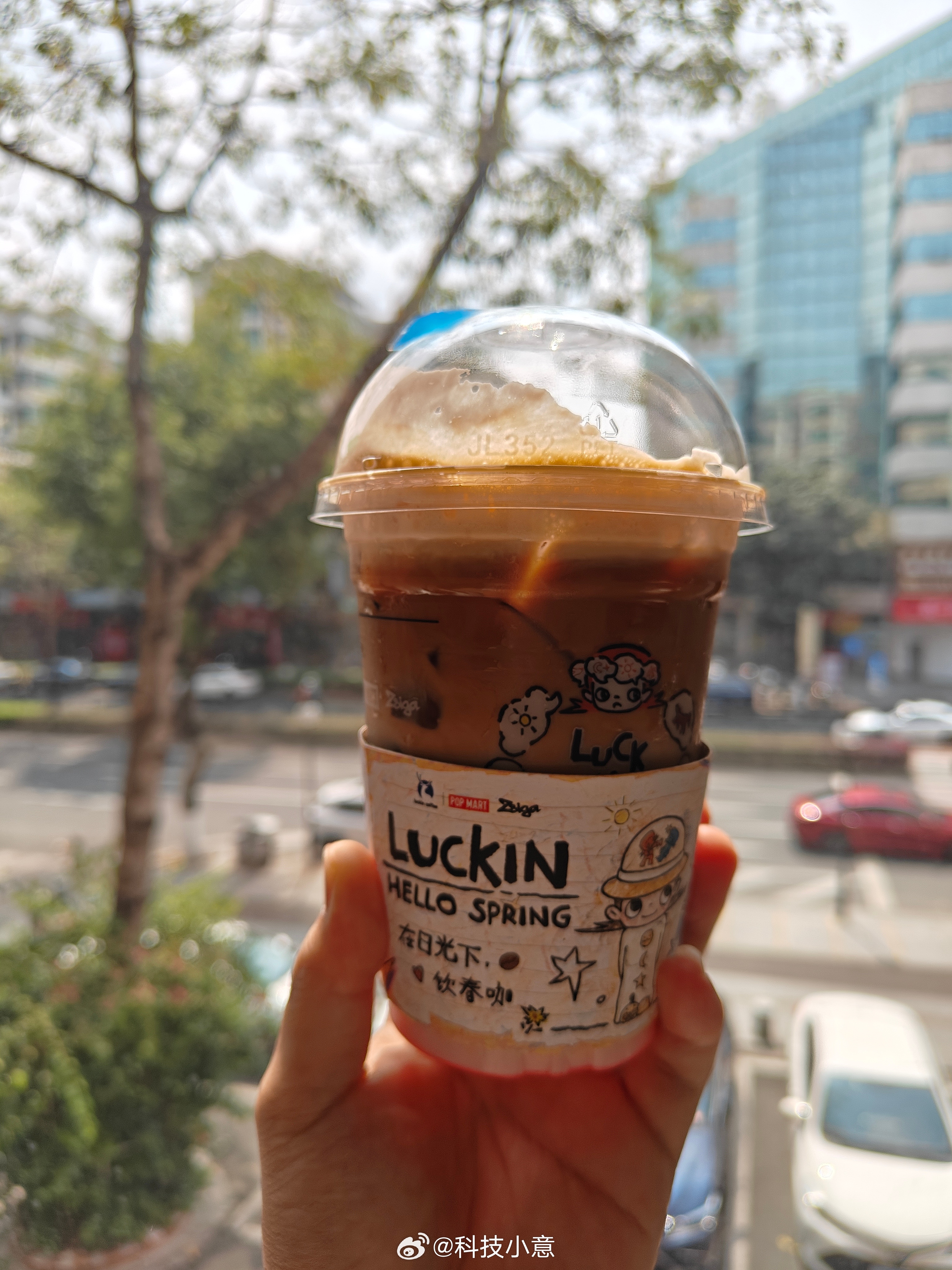 生活手记 今天尝一下瑞幸新品~珞珈樱花拿铁！！！