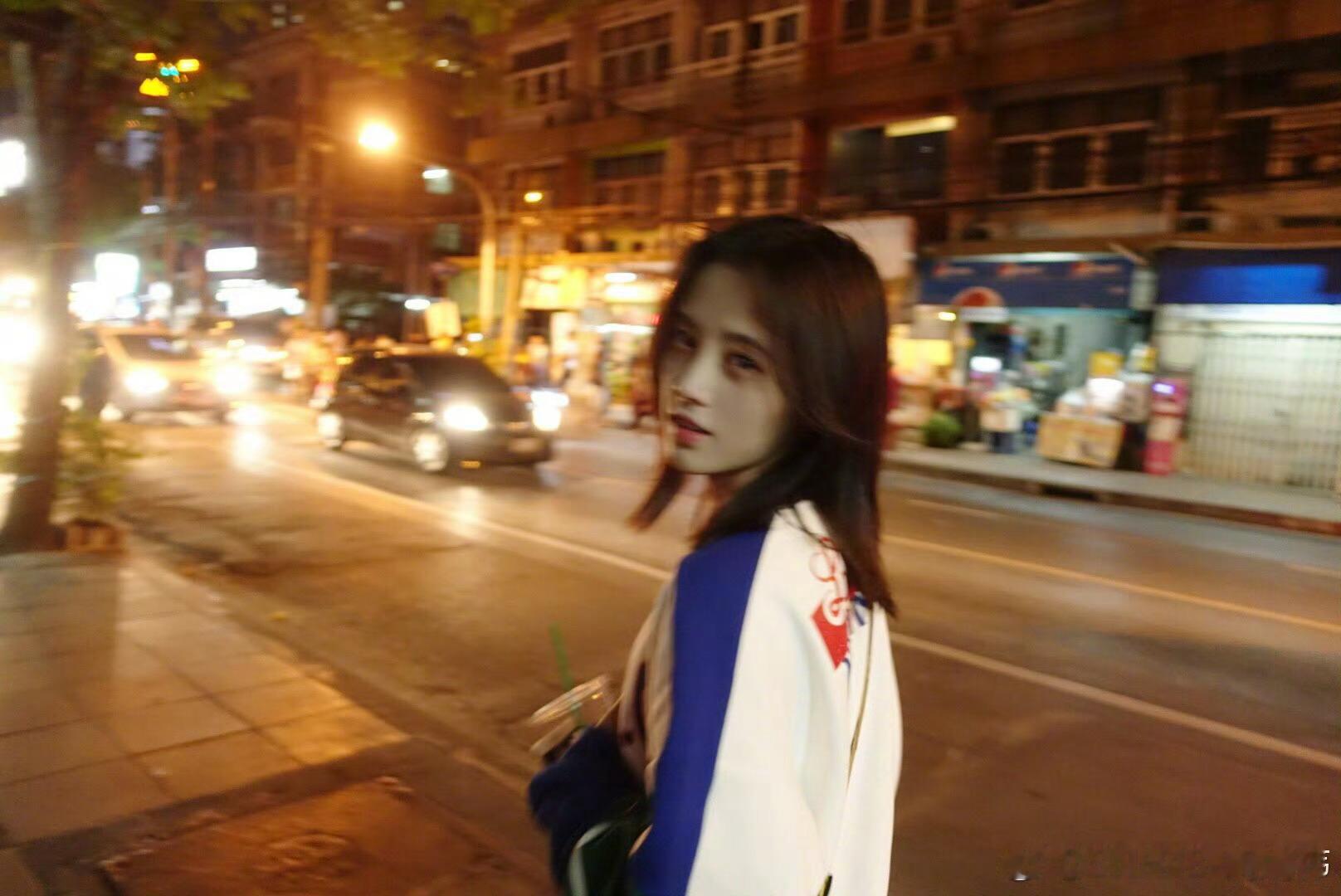 鞠婧祎来战 jjy 鞠婧祎阿黛硬币怎么会碎 我们注定在一起❛‿˂̵✧​​​