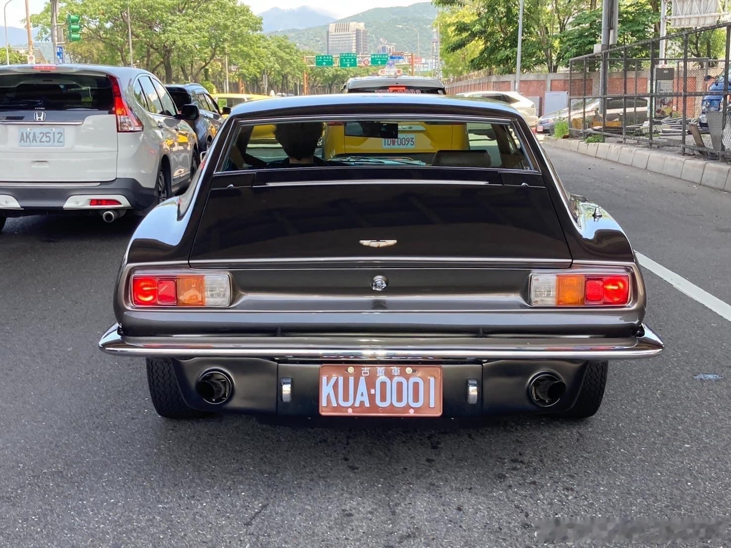 #台湾老车#分享全台灣第一台領到新政策古董車牌合法上路的1974年Aston M