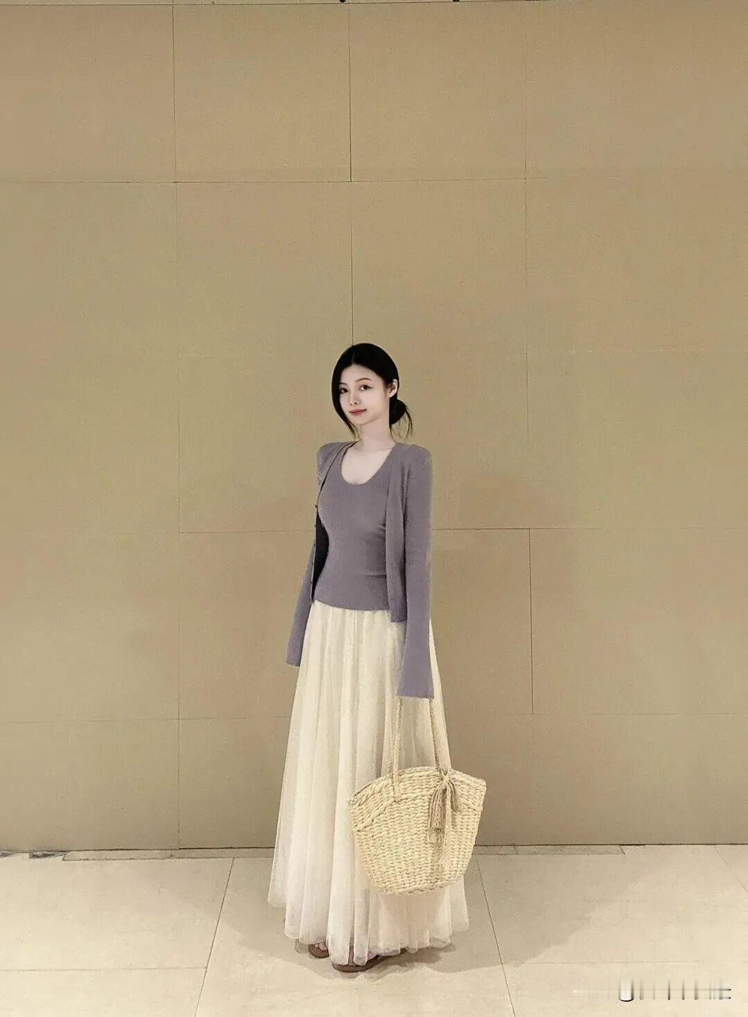 枫叶🍁好喜欢这套白色纱裙穿搭！韩系甜美高级感白裙穿搭 温柔白裙穿搭 温柔系纱裙
