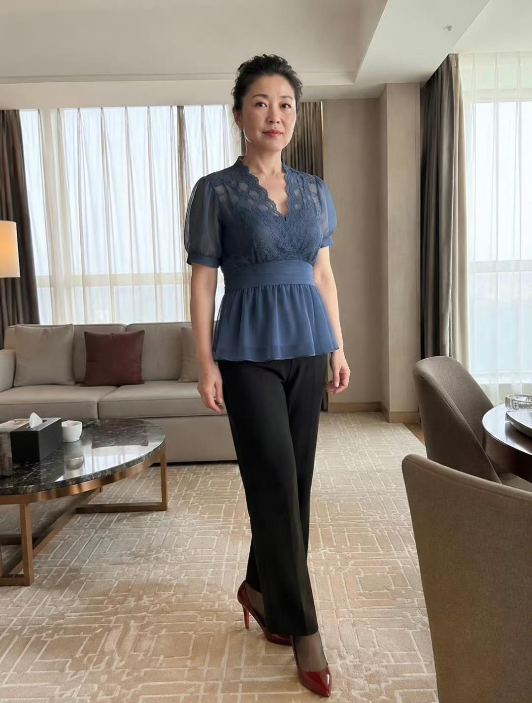 50岁的素颜这样，算不算老，你们实话实说，真的不会生气的！