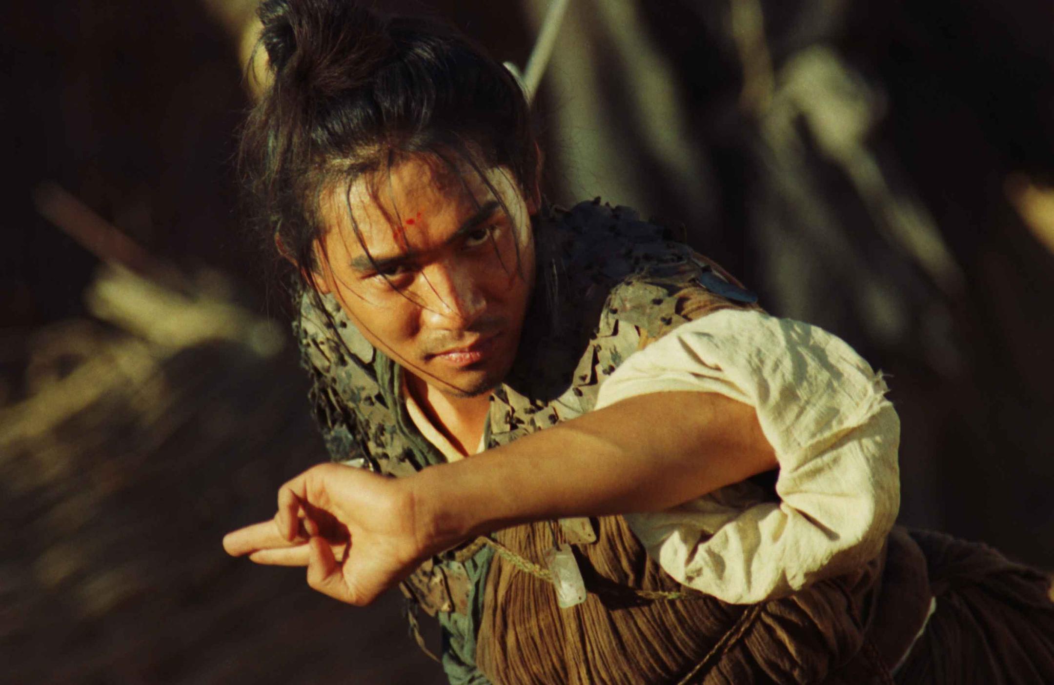 32年前的今天，王家卫导演的《东邪西毒》在香港上映[微风] ​​​