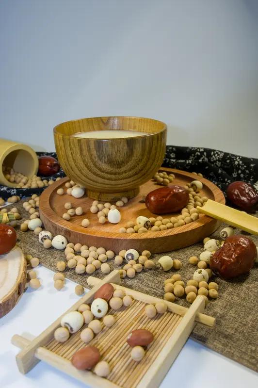 吃什么最养生？给大家分享几个超棒的选择。
春分时节，菠菜枸杞炒鸡蛋是养肝明目好菜