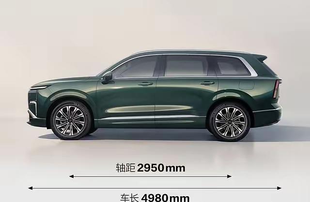 对普通人的直接影响就是汽车家家都有，燃油价格上涨了。
2月28日因为美国和以色列