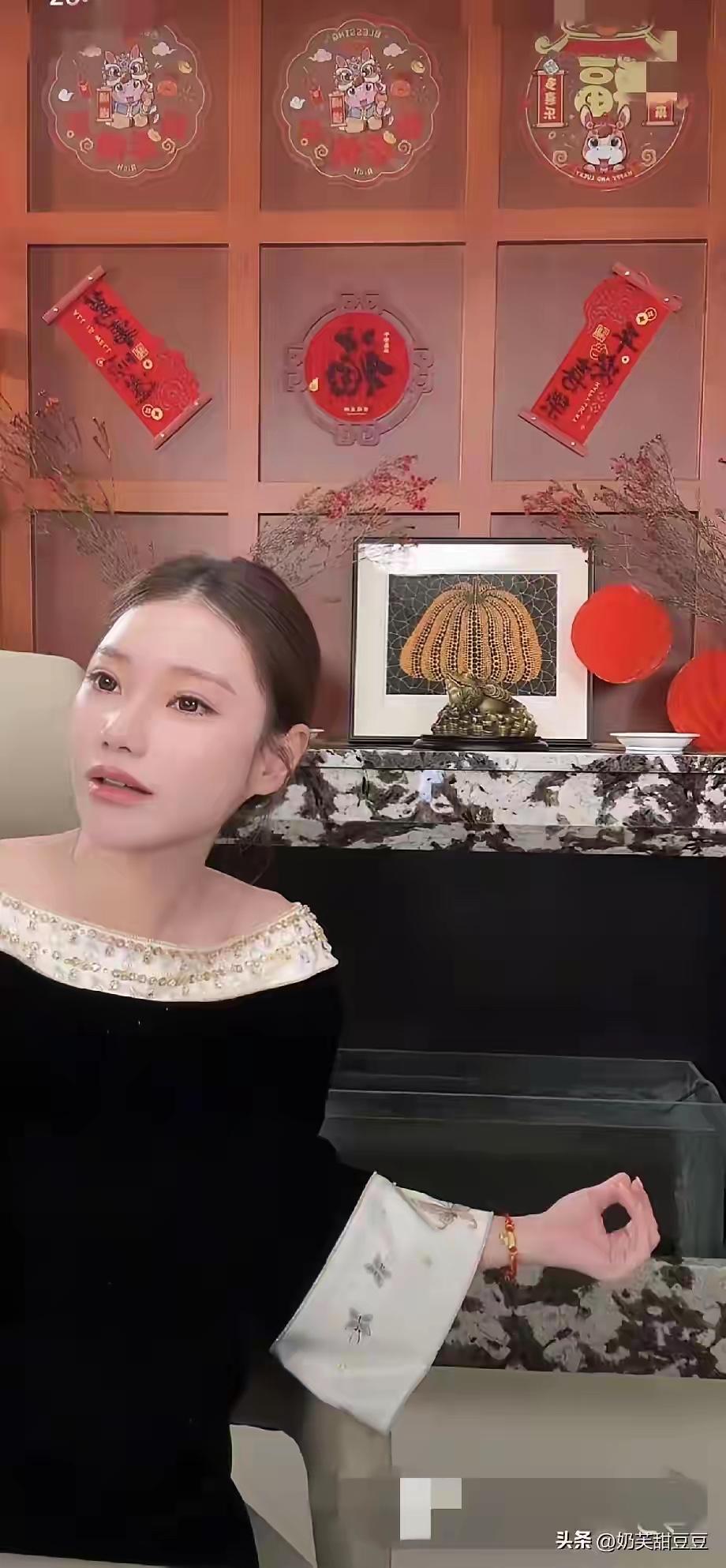 小梅快要生了，还那么卖力的做直播，敬业，她能做的事情，就是努力把自己手上的工作做