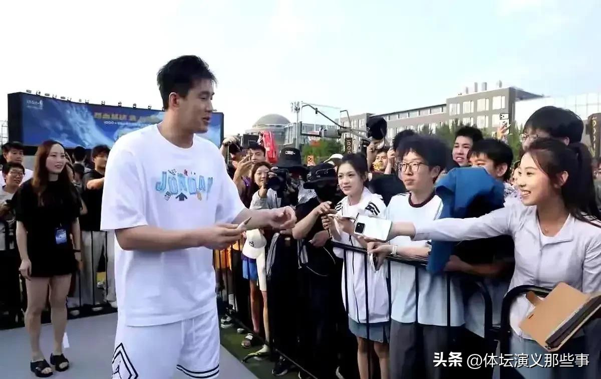 广州男篮再度携手郭艾伦的可能性正在逐渐降低，一方面广州男篮自身经济条件有限，给到