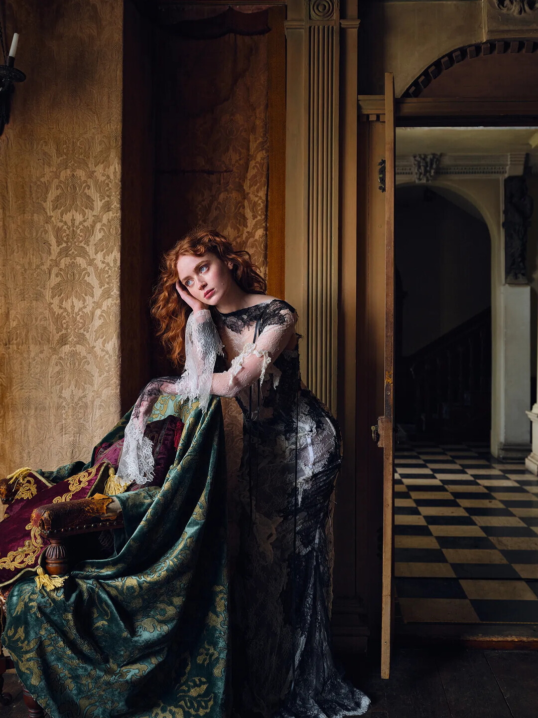 银幕闲话 萨迪·辛克和诺亚·尤佩在《Tatler》最新一期，呈现经典角色朱丽叶与