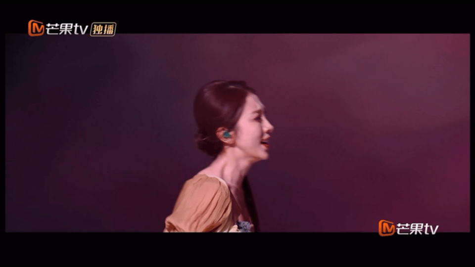 小婉管乐双人舞台王炸级别舞台上默契爆棚!每一帧都狠狠戳我心巴，这配合堪称完美，王