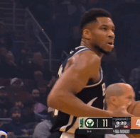 这一次，我站在字母哥一边！不是因为他受伤而同情他，而是因为明显不是字母的问题，反