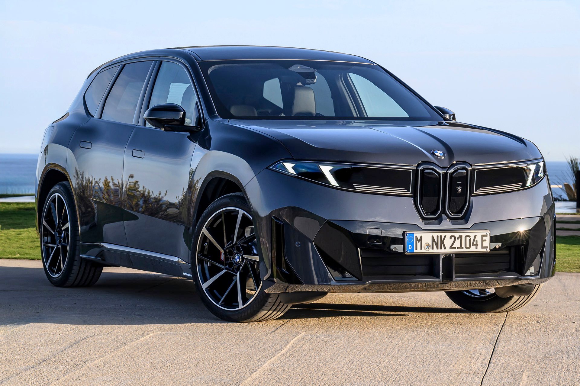 宝马NA5 iX3，极地灰 