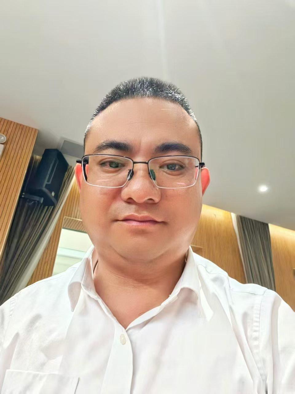 近日，李律师接受咨询、办理刑事案件有感：1.选择案件，本质也是取舍。2.精力有限