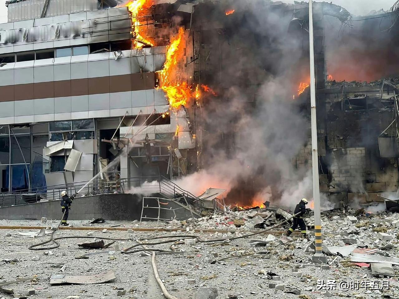 俄罗斯军方28日对乌克兰多地进行大规模空袭，据称出动了近600架无人机及40余枚