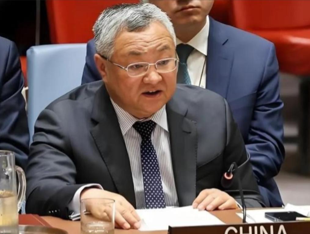 当众打脸！以色列搞双标指责中国，被我方一句话怼到哑口无言。

这件事的来龙去脉，