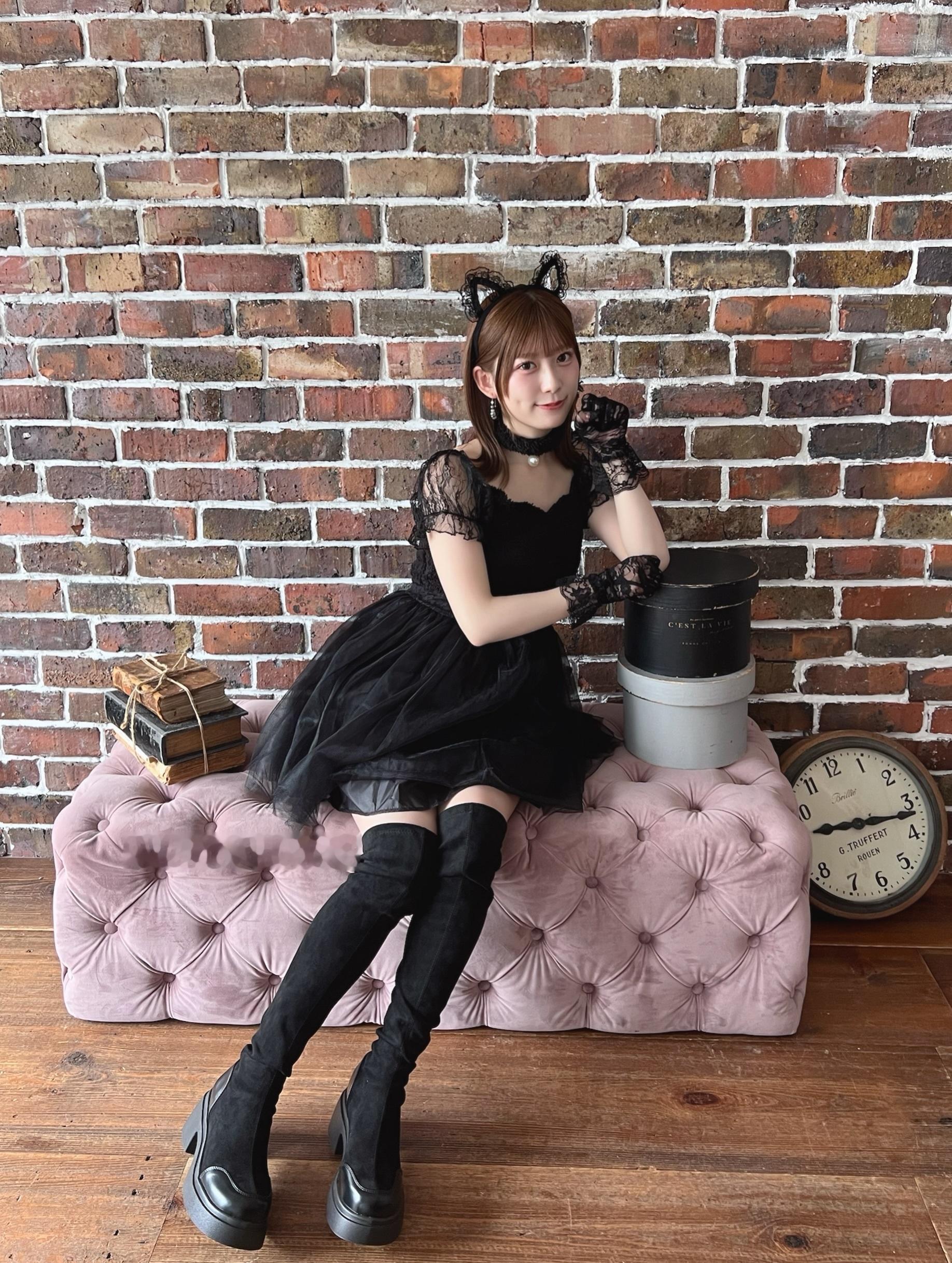 東村芽依🍓「グッズ撮影オフショット🎀🍓」meigram