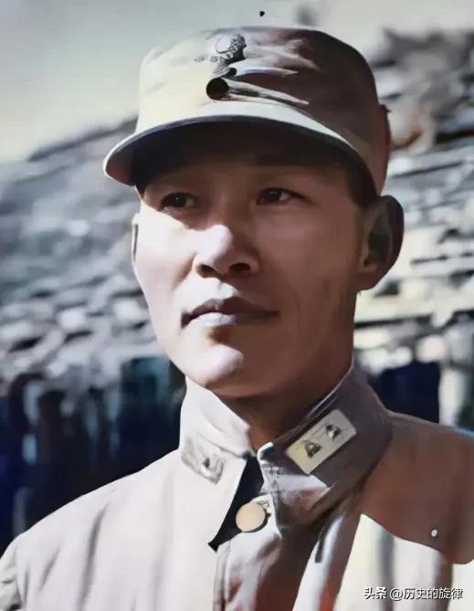 1936年黄杰发愁：手下两员悍将不服管，一个留美精英，一个部长侄子
 
1936