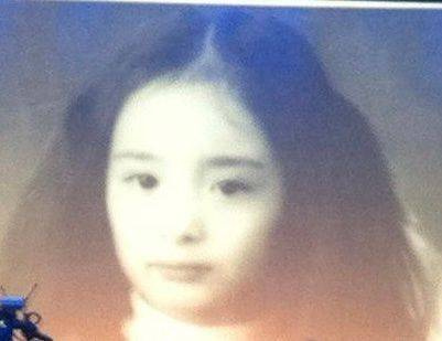 快乐周五，分享一张奶乎乎的小小幂