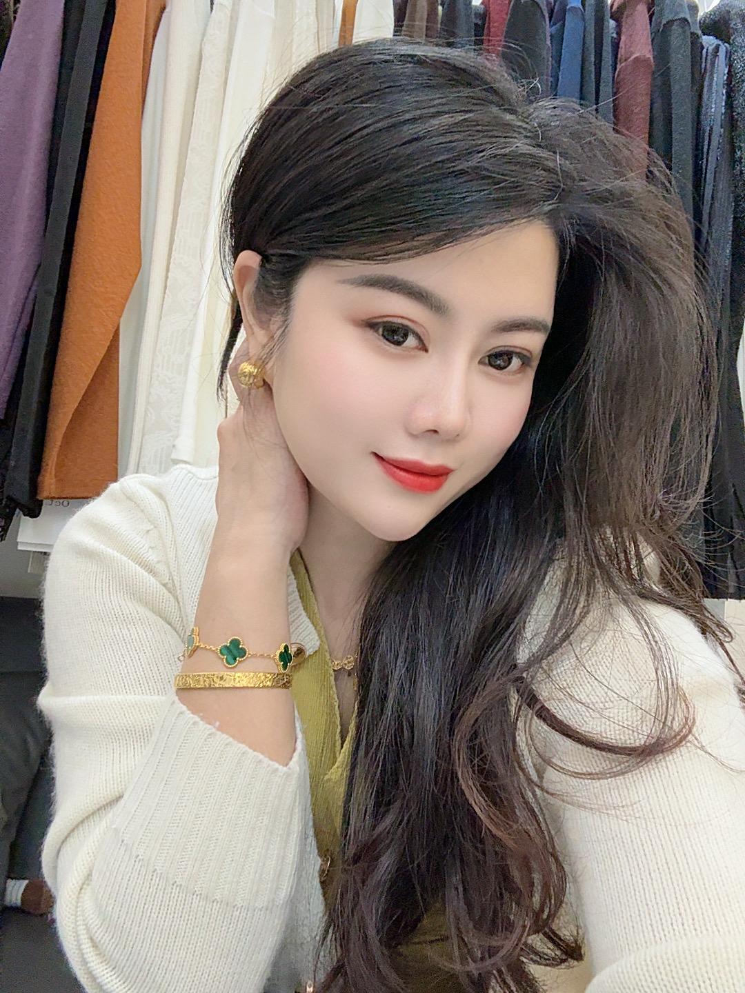 气质范 与众不同 喜欢听经典老歌