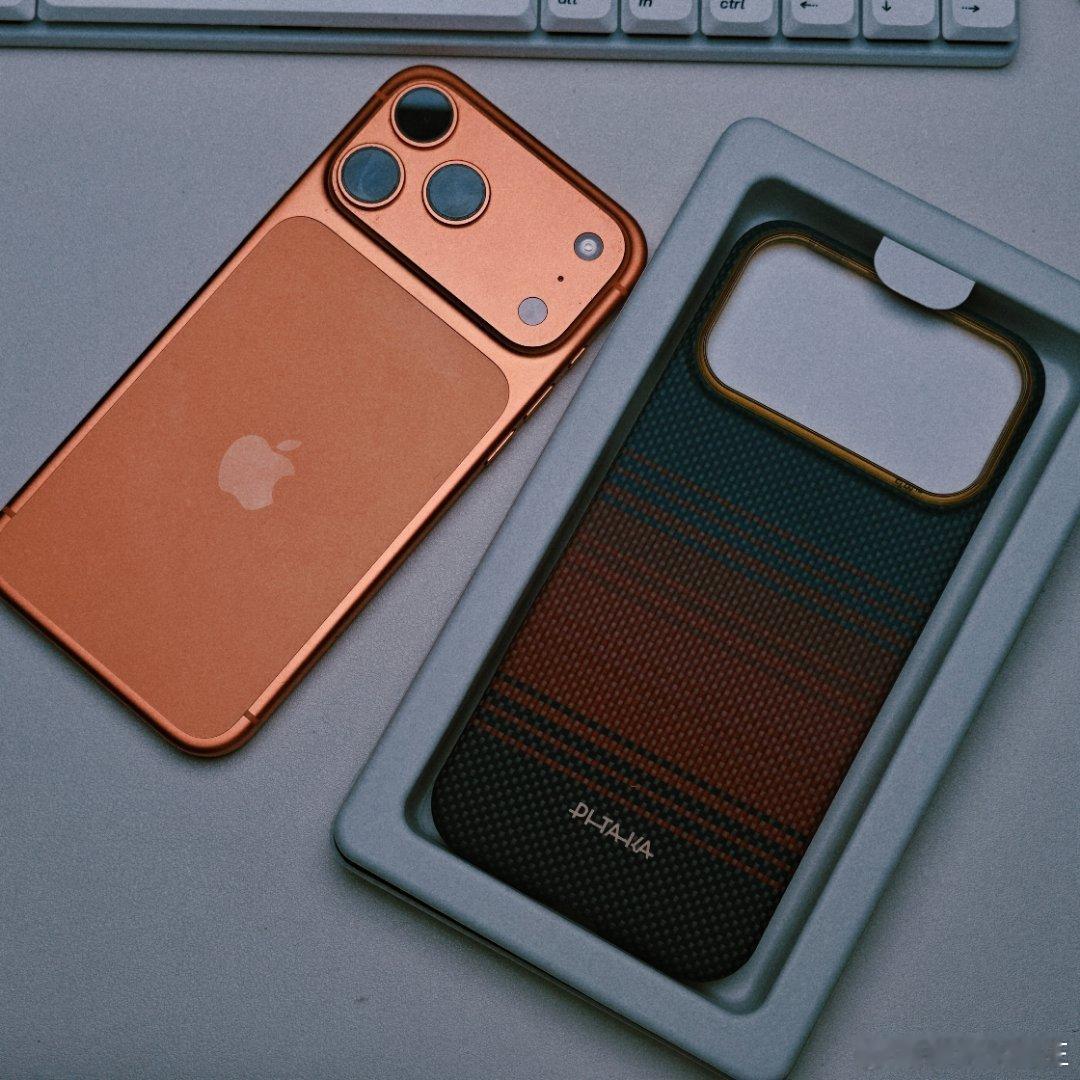 PITAKA加州公路3号这次给iPhone 17 Pro Max一共是做了五款 