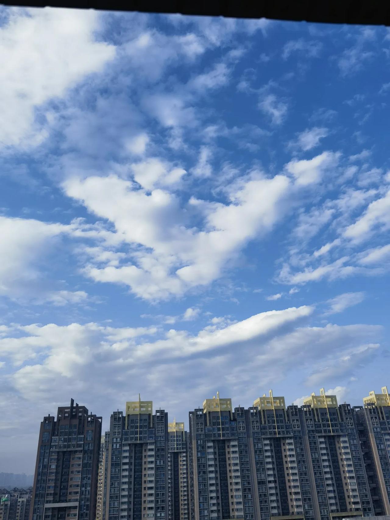 西安景物随手拍天空湛蓝