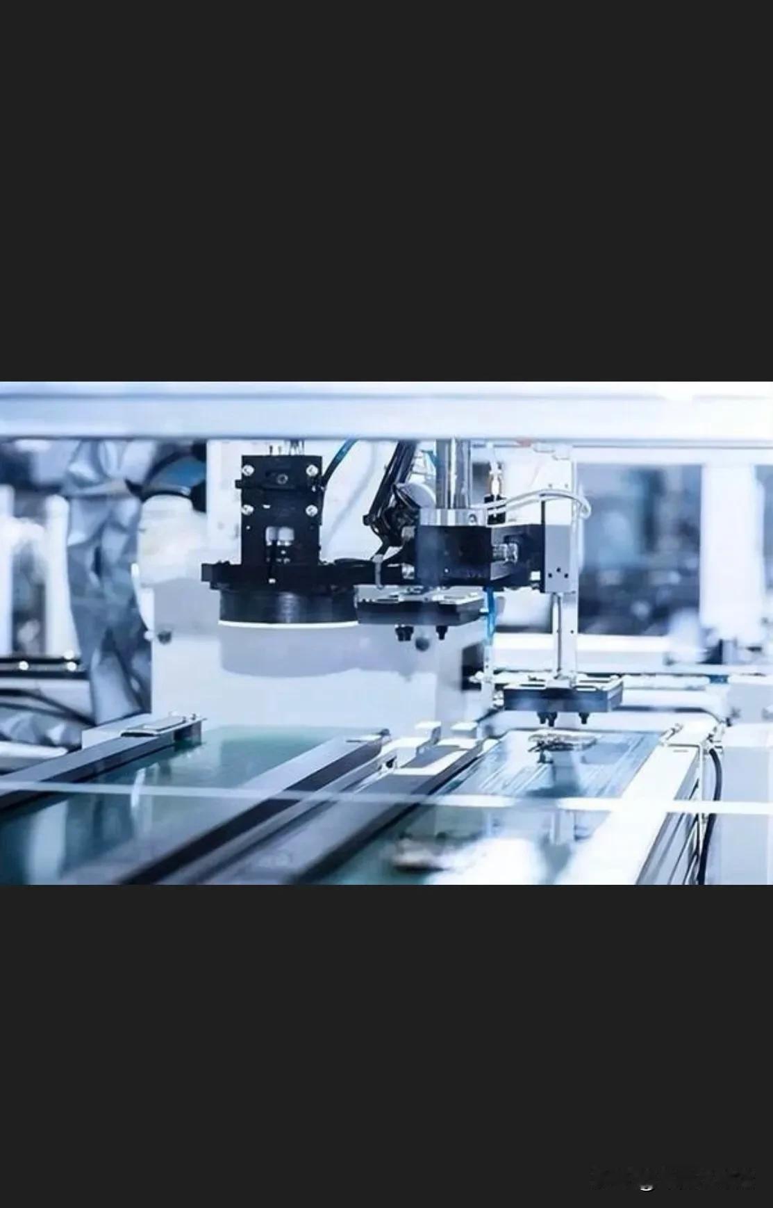 荷兰突然又愿意出售光刻机给中国，不得不防！内行人带你揭开真相：

1.中国市场庞