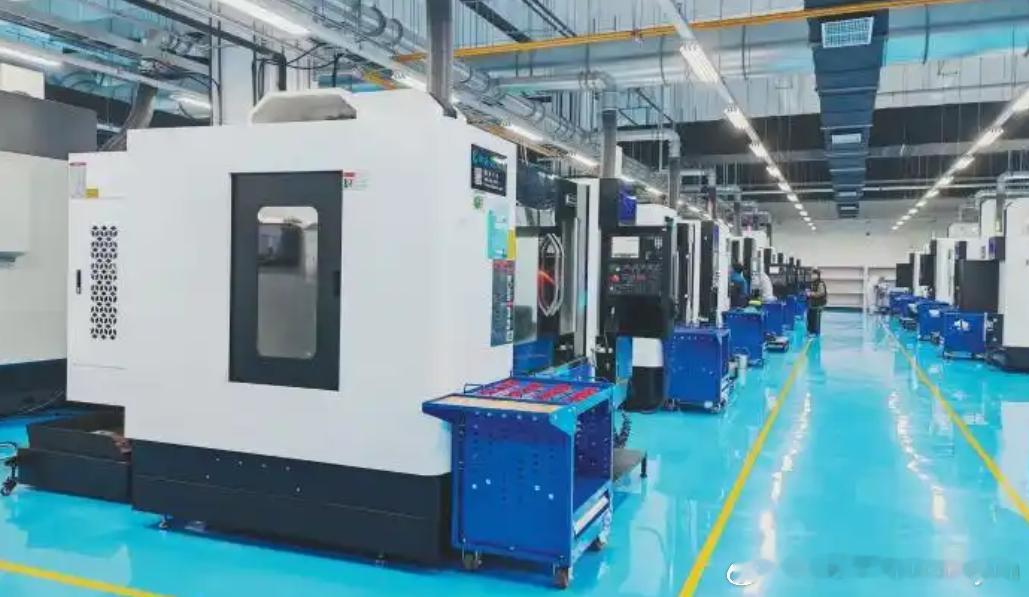 11月14日，在沈阳经济技术开发区二十六号路，刚刚投产1个月的辽宁汉京半导体产业