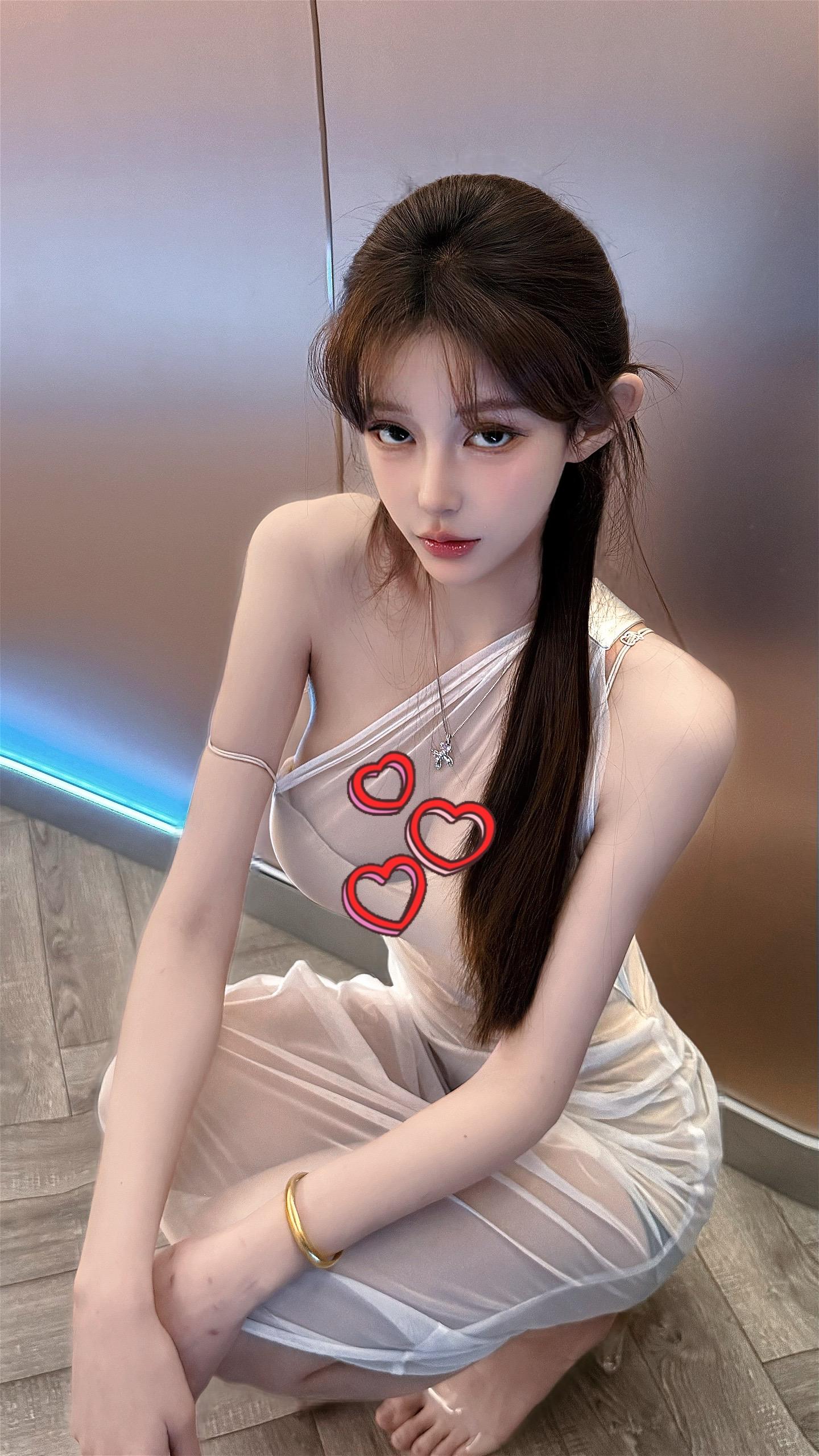 比巴掌先来的是妈妈的香气。