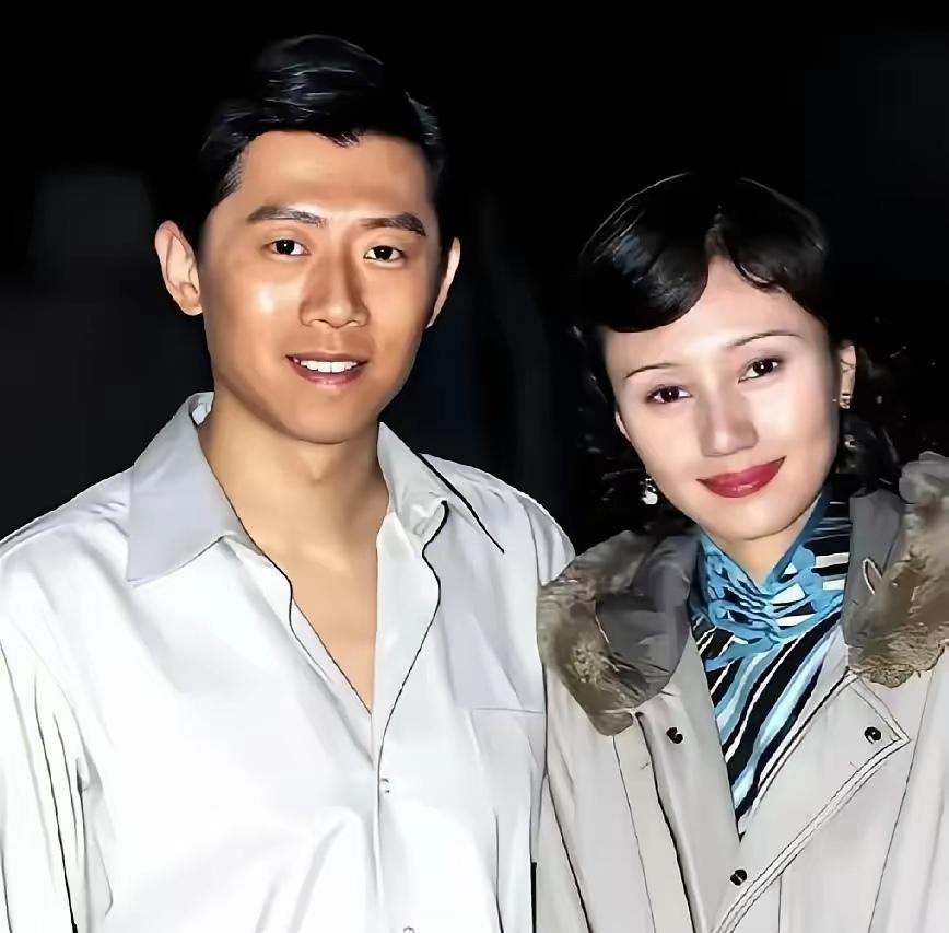 俗话说得好，腹有诗书气自华。2026年6月，安徽齐云山一场户外婚礼上，来了对不起
