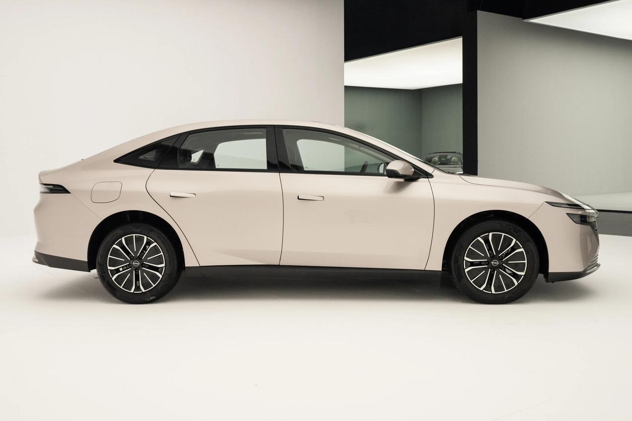 东风日产在新能源时代也在积极转型，刚推出了几款不错的车，就被网络水军和黑公关盯上