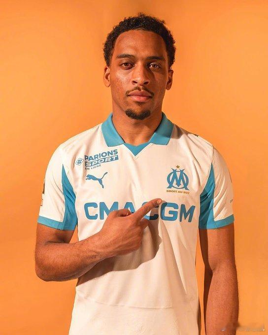 【官方】马赛签下24岁的费耶诺德中场昆滕-廷贝尔，据悉转会费为4.5M欧元，价格