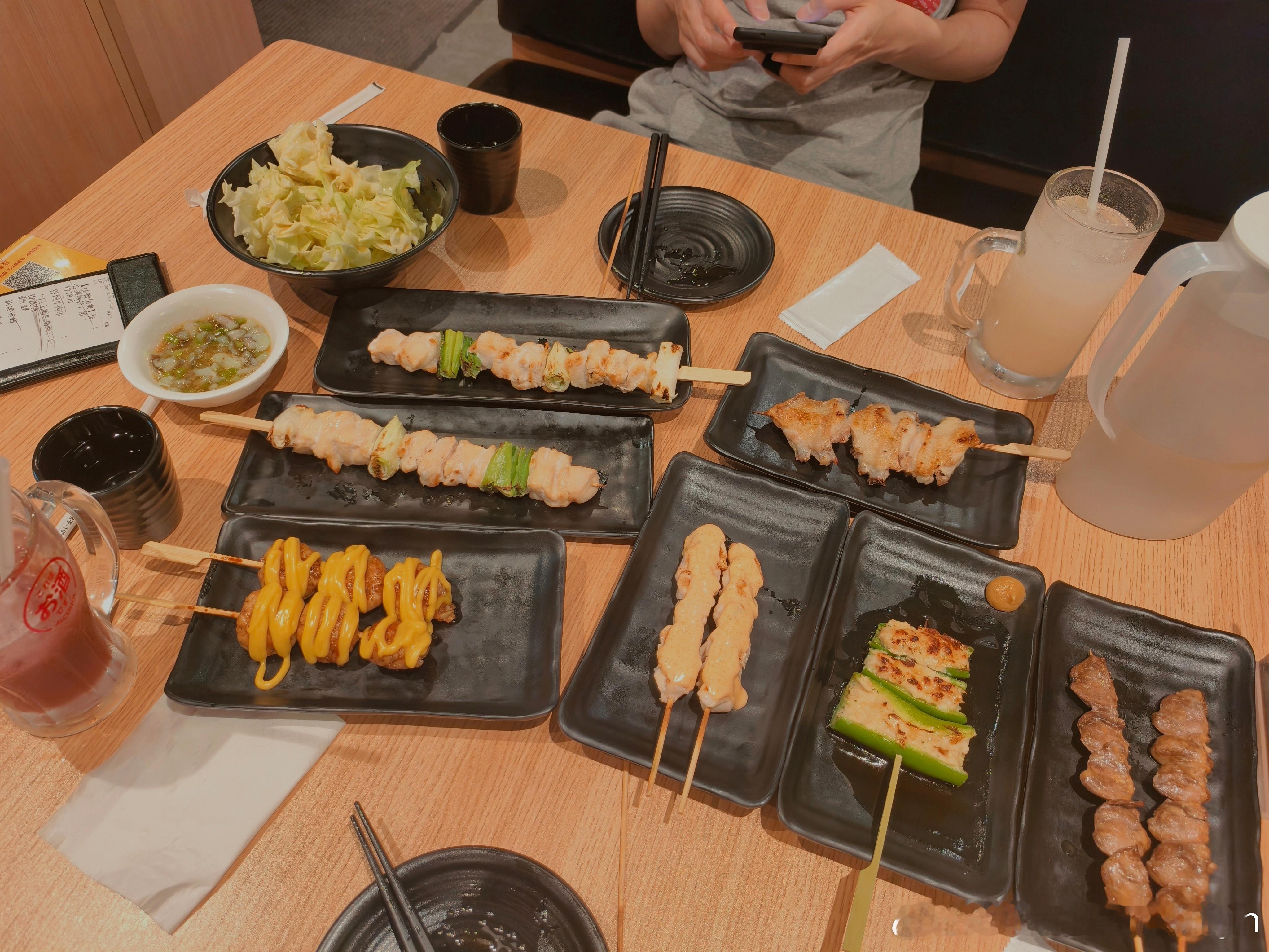 今晚吃鸡。[污]美食[超话]上海美食烧鸟  ​​​