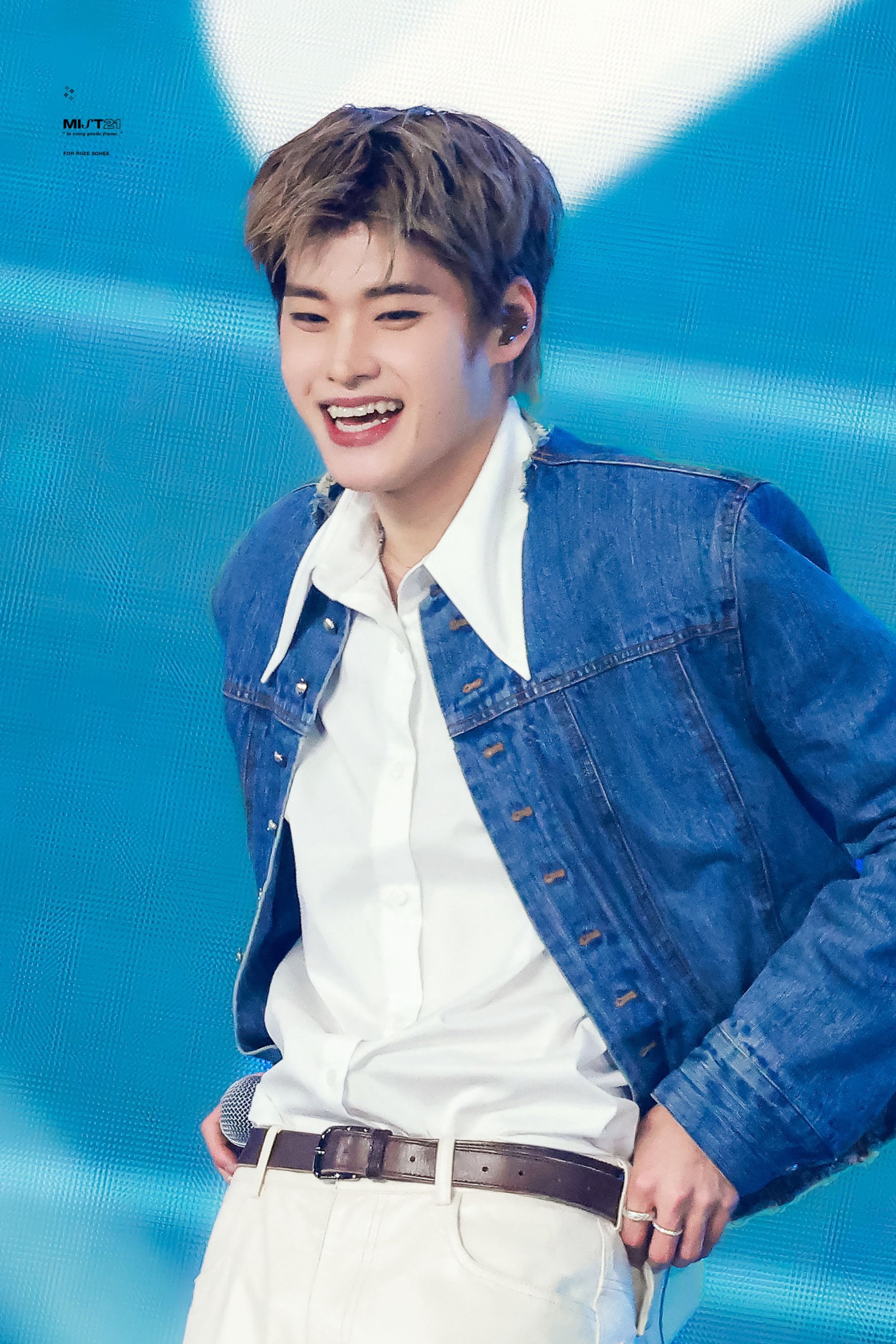 啊啊啊啊啊啊MIST姐的饭拍今日最佳李炤熙好想摸你虎牙😺🥺🤏 