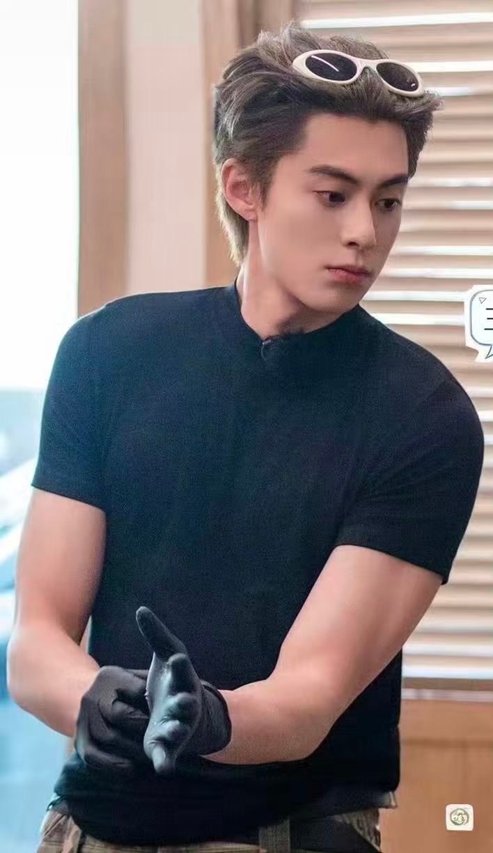 徐志胜从“综艺老油条”到客栈的“成长担当”，王鹤棣从“店员”升职为“主理人”！这