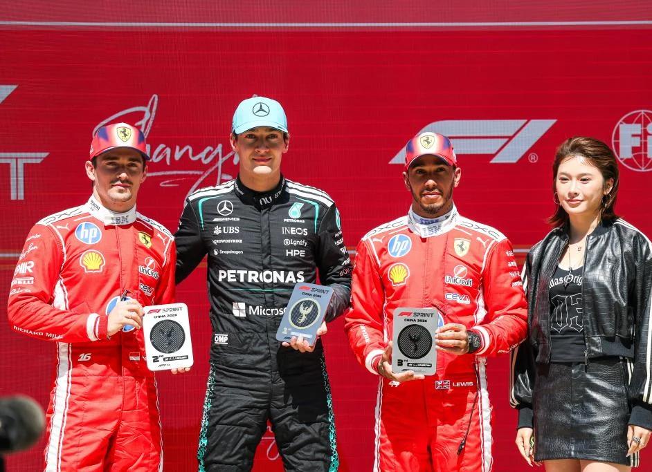 F1中国大奖赛落幕已经几天了，再回想起来，这场的信息量确实够回味一阵子。
梅赛德