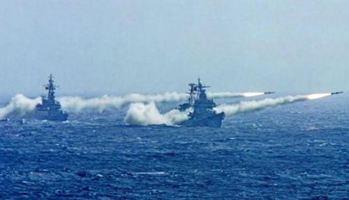 我们能怎么看待，特朗普原形毕露露出獠牙，可是没有人敢挺身而出，委内瑞拉又能如何，