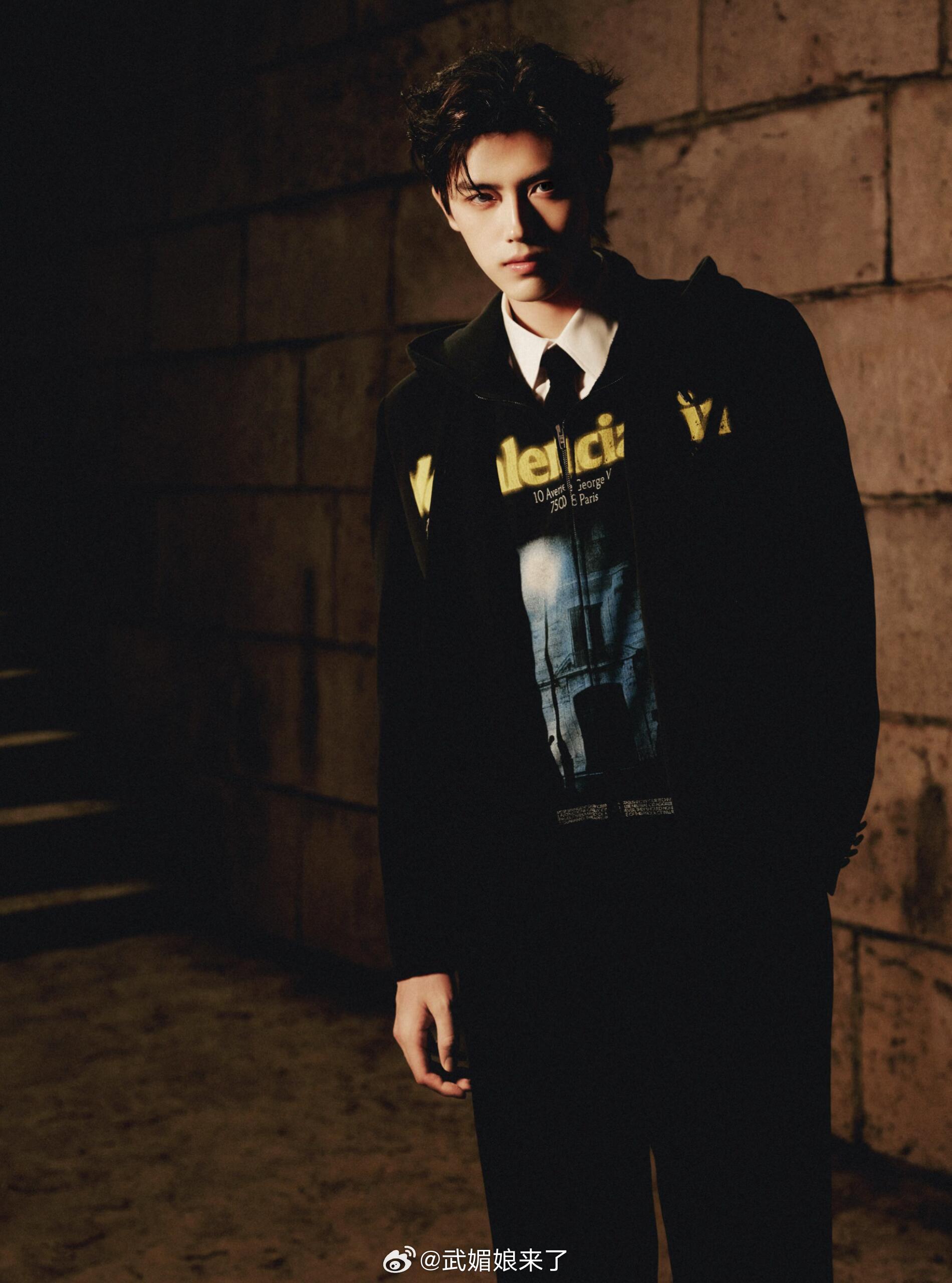 陈飞宇 巴黎时装周 巴黎世家大秀出图这都帅成啥了