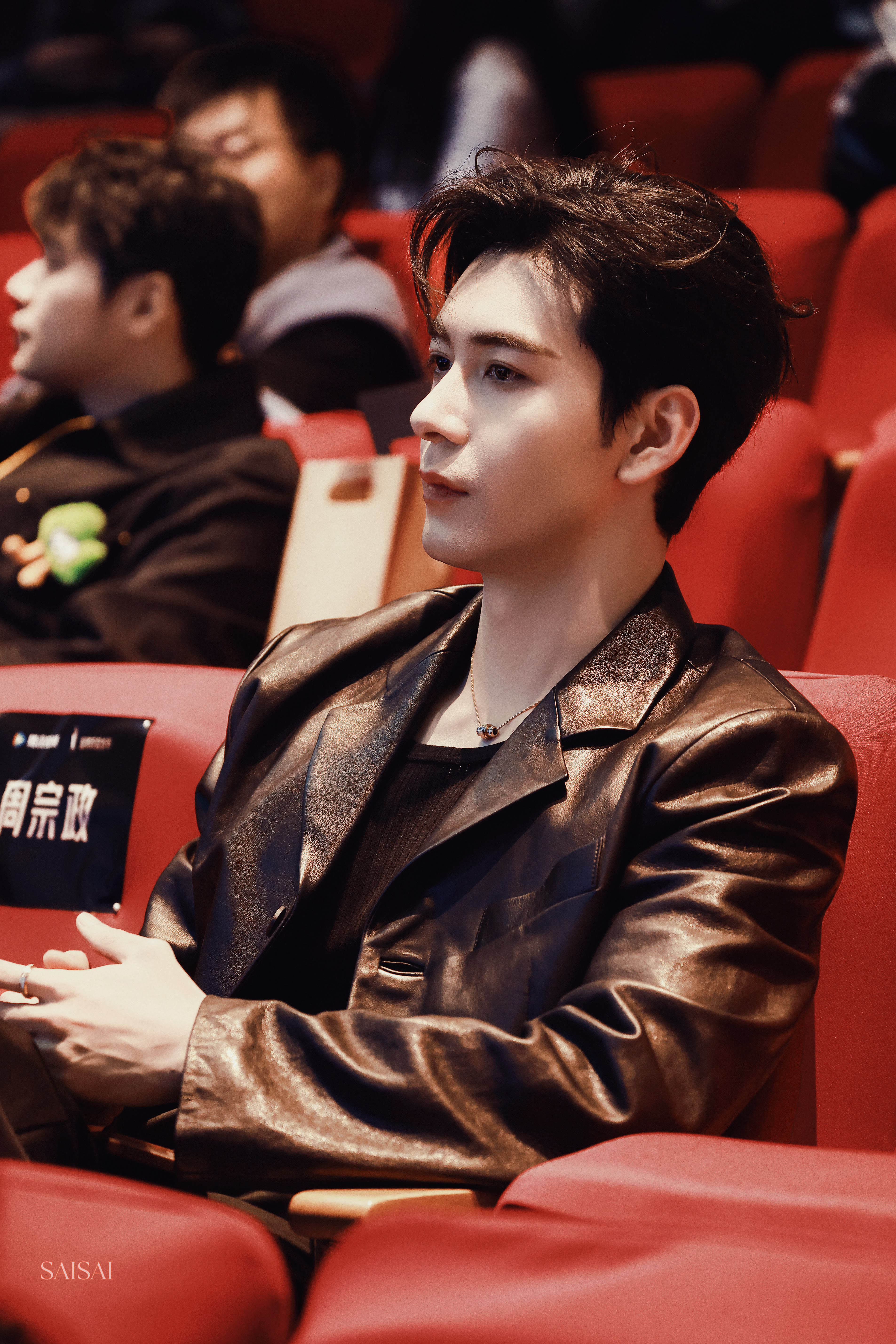 不行了妹妹们，这个陈星旭我不能再看了，再看下去该被硬控，什么都干不了了，我晚上再