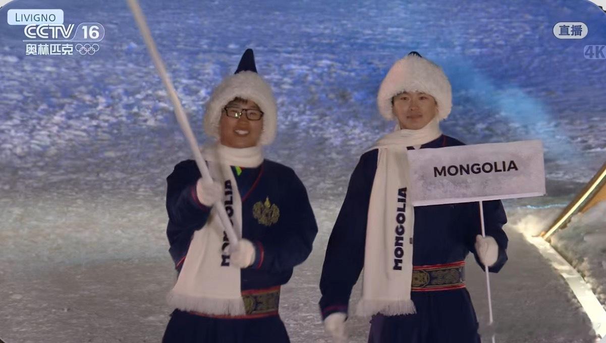 赢超超超大的蒙古国服饰只可惜他们运动员太少了冬奥会开幕式全民聊冬奥
