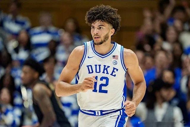 NBA2026nba选秀 一位匿名的NBA总经理谈卡梅隆布泽尔 “我不认为他是球