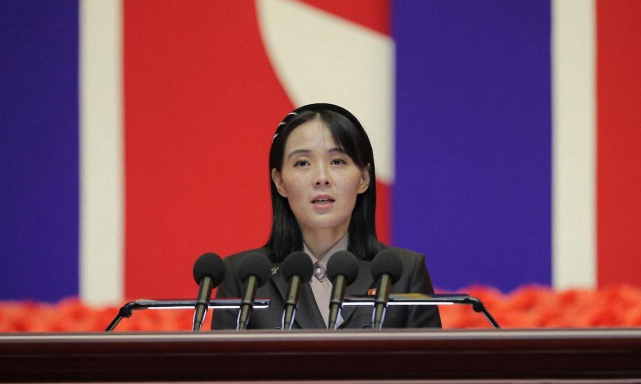 小日本撕了和平宪法！77年头一遭，境外放导弹，金与正撂狠话：别找死

日本在菲律