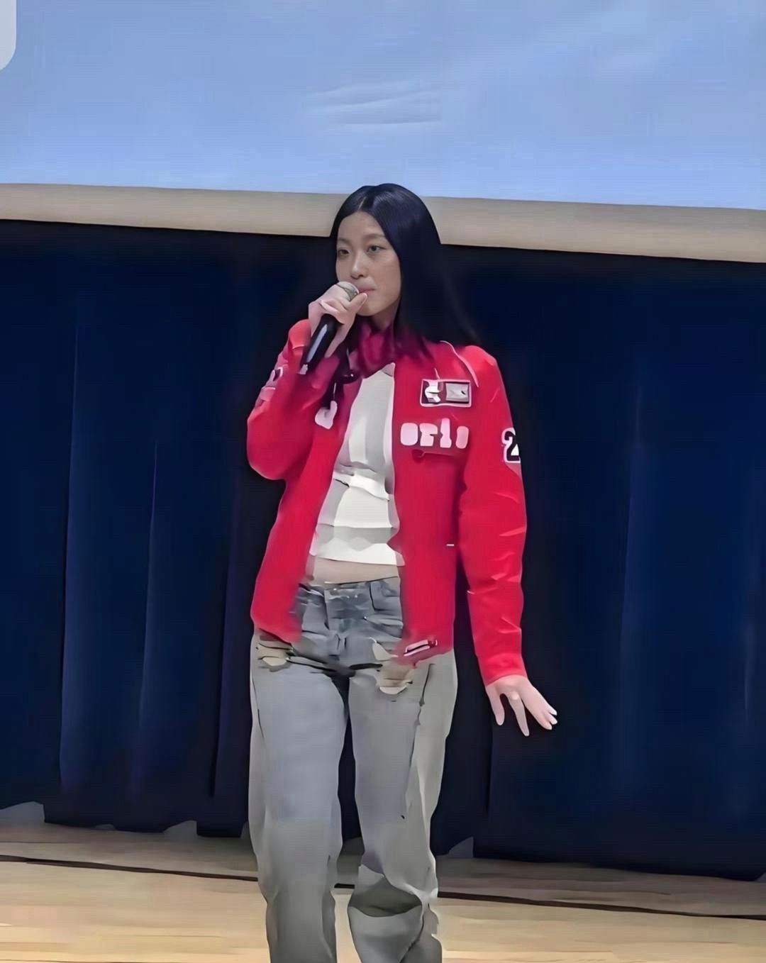 陈奕迅女儿出道了，怎么感觉有点像刘亦菲 